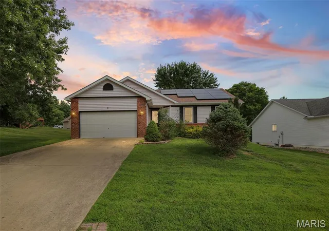 1st image of 81 Englewood Dr, Glen Carbon, IL 62034 | MLS# MIS26050619