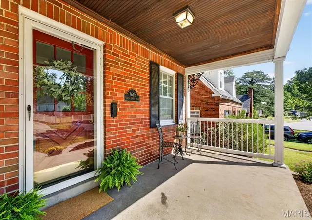 Photo 3 of Single family home for sale at 7615 N Sunset Dr, Saint Louis, MO 63121 | MLS# MIS26050639 | Listing updated on 2026-09-20