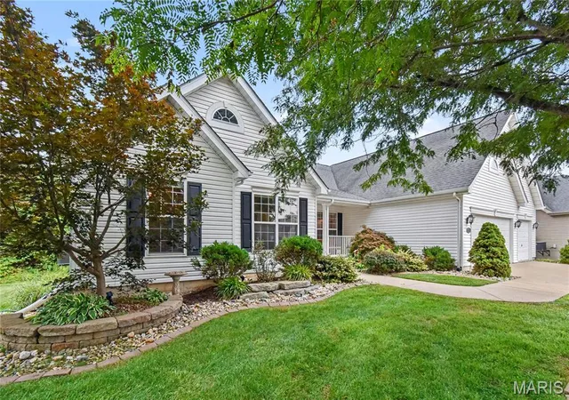 3rd image of 6701 Oxford Ln, Maryville, IL 62062 | MLS# MIS26050642