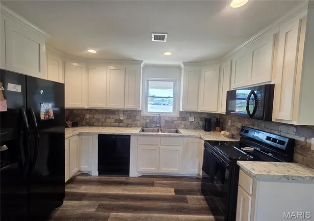 2nd image of 1102 Thomasville Rd, Houston, MO 65483 | MLS# MIS26050646