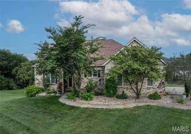 Photo 1 of Single family home for sale at 125 Tumbleweed Pass, Jackson, MO 63755 | MLS# MIS26050654 | Listing updated on 2026-09-18