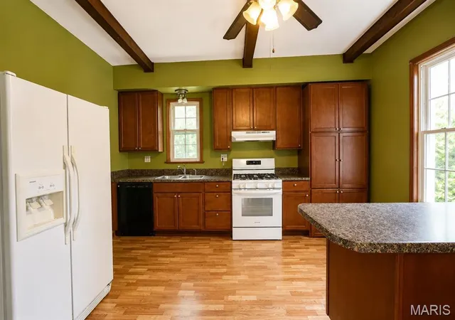 5th image of 721 Bond Ave, Collinsville, IL 62234 | MLS# MIS26050656
