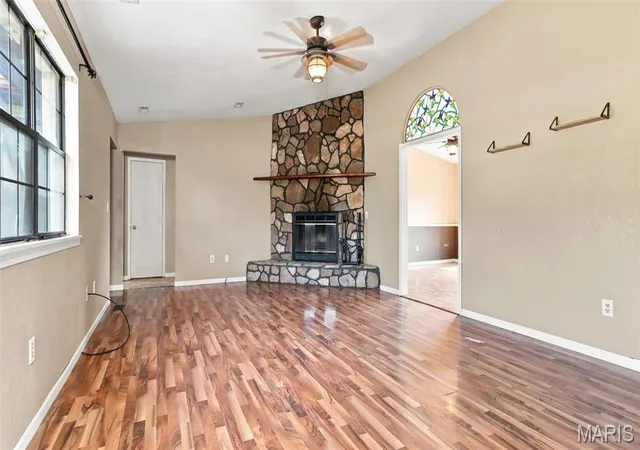 4th image of 13906 Elm Dr, Plato, MO 65552 | MLS# MIS26050670