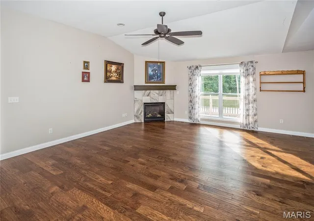 Photo 4 of Single family home for sale at 1873 Appleton Ct, Maryville, IL 62062 | MLS# MIS26050679 | Listing updated on 2026-10-09