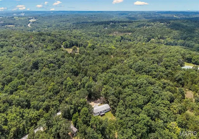 4th image of 4483 Victoria Station Rd, De Soto, MO 63020 | MLS# MIS26050687