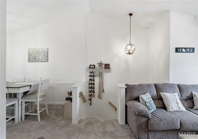 3rd image of 8916 N Swan Cir, Saint Louis, MO 63144 | MLS# MIS26050693