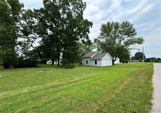 5th image of 641 S Walnut St, Gerald, MO 63037 | MLS# MIS26050699