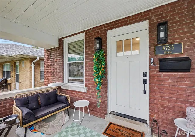 Photo 3 of Sale Pending at 8735 Brenda Ave, Saint Louis, MO 63123 | MLS# MIS26050701 | Listing updated on 2026-09-04