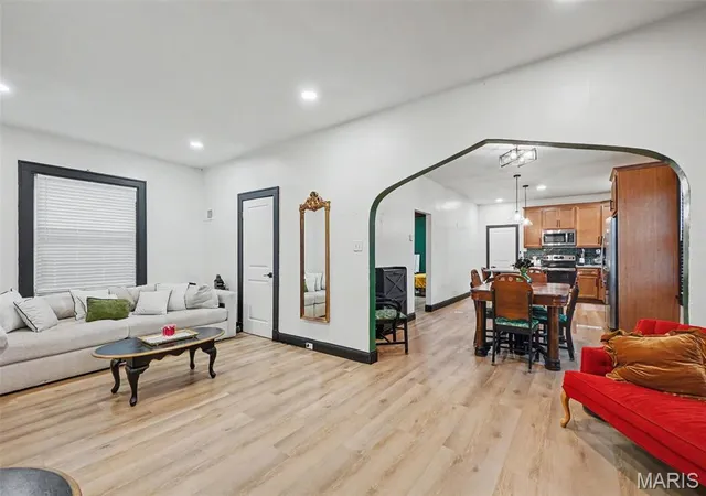 Photo 3 of Sale Pending at 8735 Brenda Ave, Saint Louis, MO 63123 | MLS# MIS26050701 | Listing updated on 2026-09-04