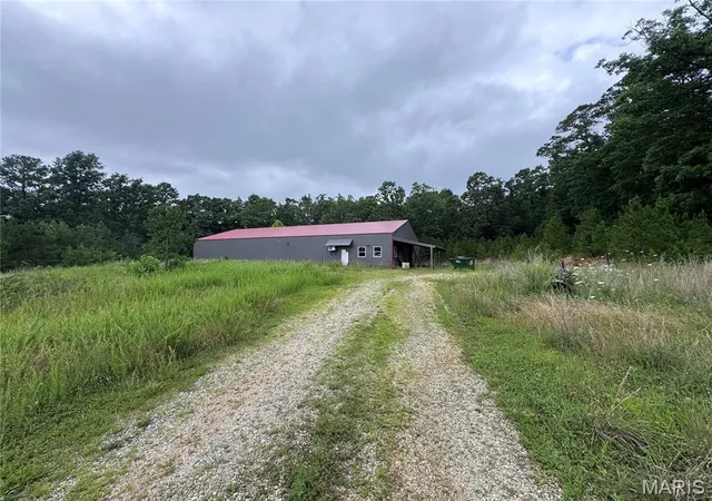 2nd image of 18205 Whitlock Rd, Licking, MO 65542 | MLS# MIS26050716