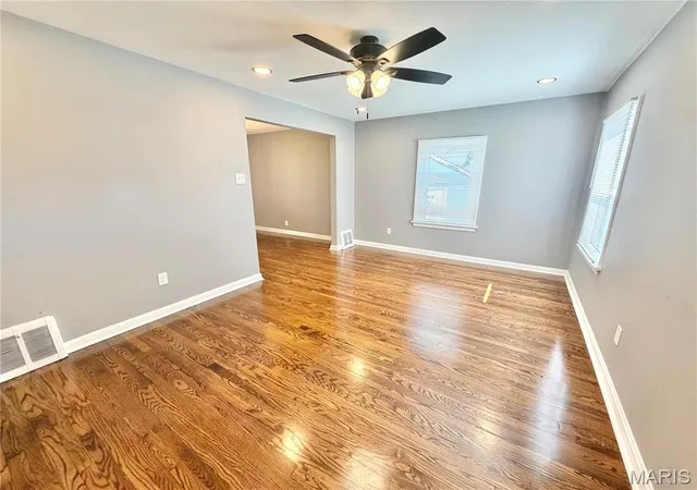 Photo 3 of Sale Pending at 3575 Saint Joachim Ln, Saint Ann, MO 63074 | MLS# MIS26050746 | Listing updated on 2026-08-23