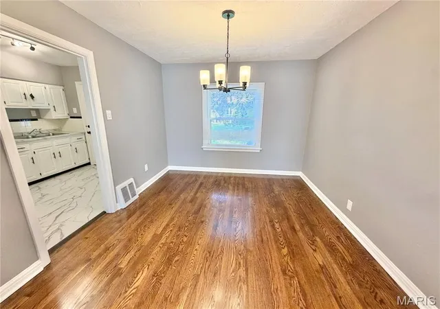 Photo 4 of Sale Pending at 3575 Saint Joachim Ln, Saint Ann, MO 63074 | MLS# MIS26050746 | Listing updated on 2026-08-23