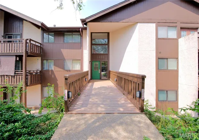 Photo 1 of Condo for sale at 1400 Heritage Landing #304, Saint Charles, MO 63303 | MLS# MIS26050747 | Listing updated on 2026-08-11