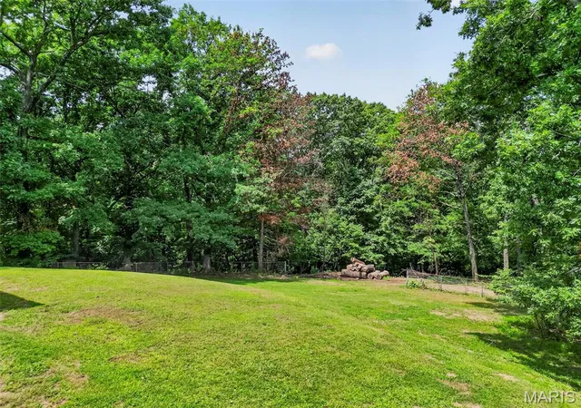 33rd image of 2300 Darla Dr, High Ridge, MO 63049 | MLS# MIS26050766