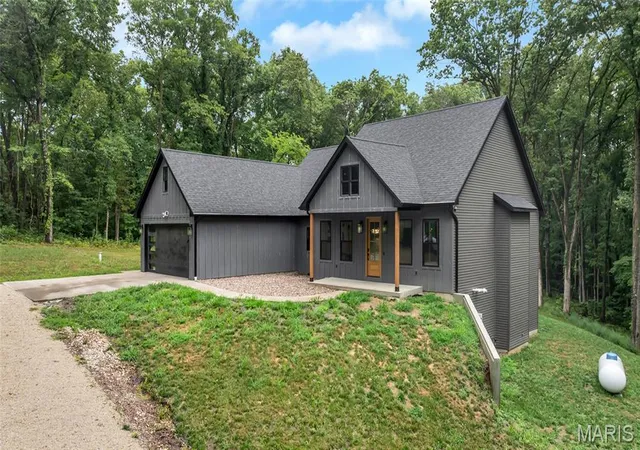 Photo 3 of Single family home for sale at 9547 County Road 457, Steedman, MO 65077 | MLS# MIS26050770 | Listing updated on 2026-08-22