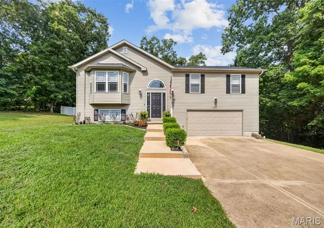 1st image of 9431 Swanee Dr, Hillsboro, MO 63050 | MLS# MIS26050781