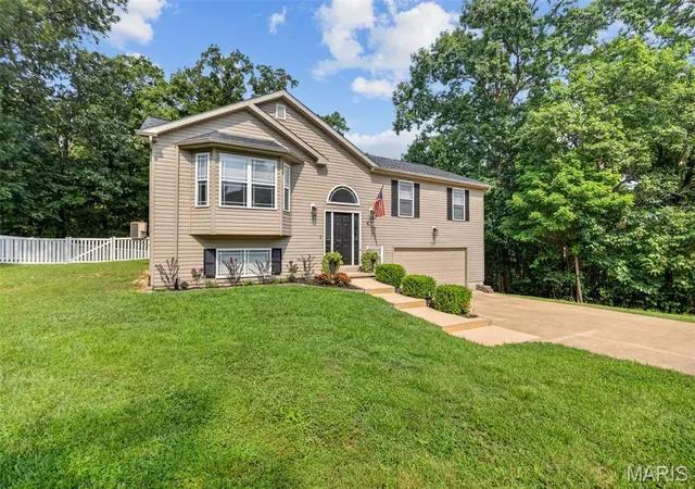 32nd image of 9431 Swanee Dr, Hillsboro, MO 63050 | MLS# MIS26050781