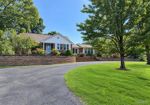 Photo 2 of Single family home for sale at 26405 State Hwy 34, Marble Hill, MO 63764 | MLS# MIS26050803 | Listing updated on 2026-08-28