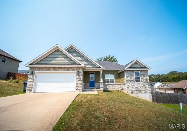 Photo 1 of Single family home for sale at 109 Maxwell St, Waynesville, MO 65583 | MLS# MIS26050814 | Listing updated on 2026-09-13