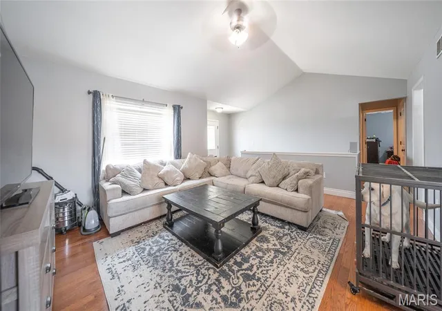 Photo 3 of Single family home for sale at 109 Maxwell St, Waynesville, MO 65583 | MLS# MIS26050814 | Listing updated on 2026-10-08