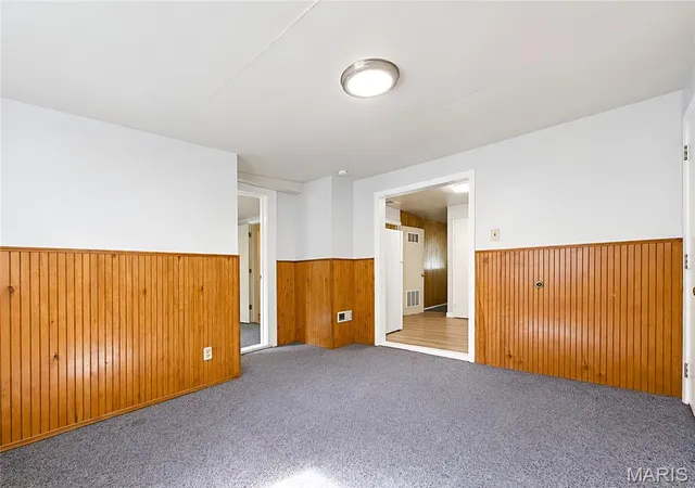 Photo 2 of Single family home for sale at 10108 Earl Dr, Saint Louis, MO 63136 | MLS# MIS26050817 | Listing updated on 2026-09-02