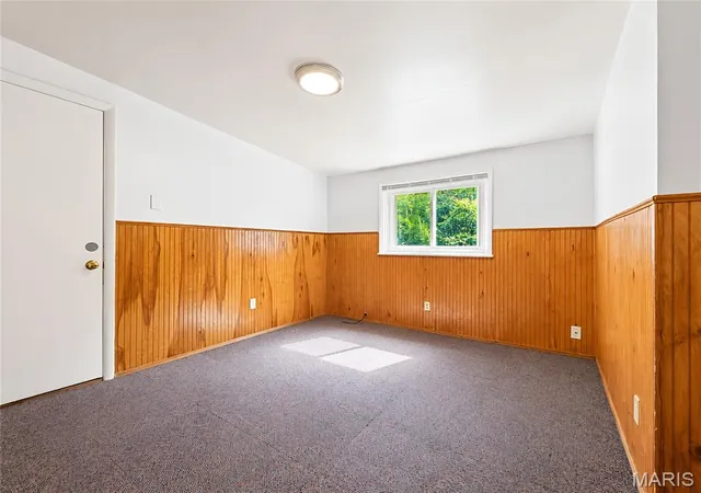 Photo 3 of Single family home for sale at 10108 Earl Dr, Saint Louis, MO 63136 | MLS# MIS26050817 | Listing updated on 2026-09-02