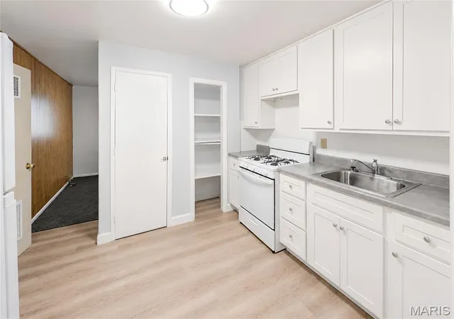 Photo 4 of Single family home for sale at 10108 Earl Dr, Saint Louis, MO 63136 | MLS# MIS26050817 | Listing updated on 2026-09-02