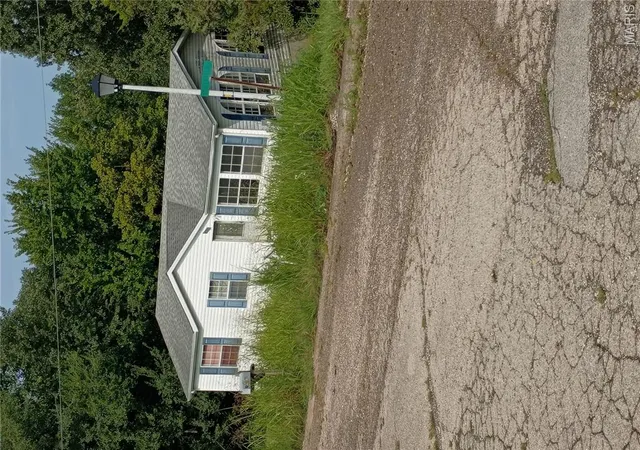2nd image of 297 Vistaview Dr, Villa Ridge, MO 63089 | MLS# MIS26050854