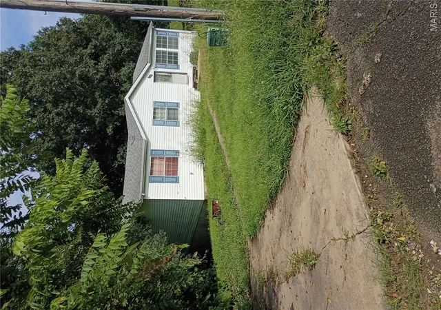 Photo 3 of Sale Pending at 297 Vistaview Dr, Villa Ridge, MO 63089 | MLS# MIS26050854 | Listing updated on 2026-08-15