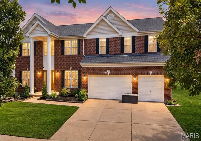 Single family home for sale at 902 Stablefield Ct, Saint Louis, MO 63141 | MLS# MIS26050864