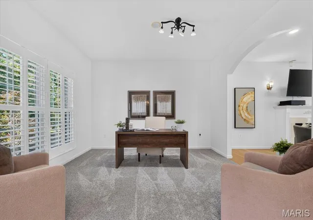 Photo 3 of Single family home for sale at 902 Stablefield Ct, Saint Louis, MO 63141 | MLS# MIS26050864 | Listing updated on 2026-09-14