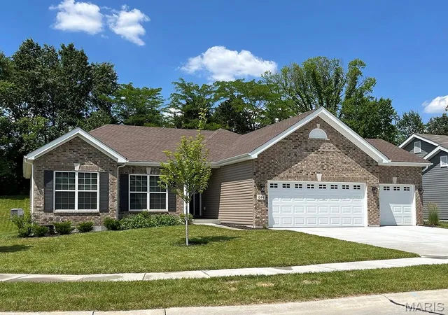 Photo 1 of Single family home for sale at 2 Hickory At Post Farms Enclave, O'fallon, MO 63385 | MLS# MIS26050867 | Listing updated on 2026-09-30