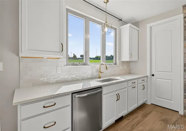 Photo 3 of Single family home for sale at 106 Downview Dr, O Fallon, MO 63368 | MLS# MIS26050870 | Listing updated on 2026-09-14