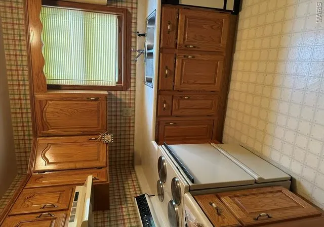 Photo 3 of Single family home for sale at 305 Sunny Acres Dr, Doniphan, MO 63935 | MLS# MIS26050872 | Listing updated on 2026-09-21