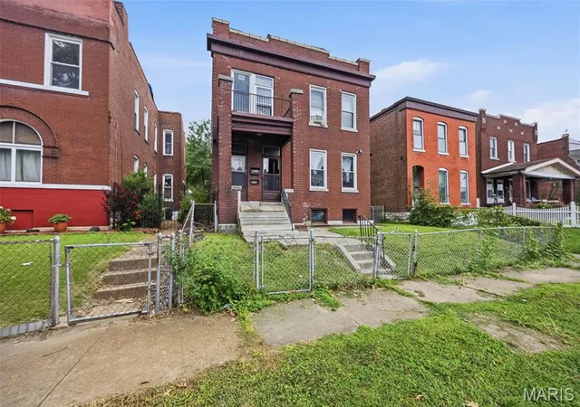 Photo 2 of Sale Pending at 6726 Vermont Ave, Saint Louis, MO 63111 | MLS# MIS26050891 | Listing updated on 2026-08-22
