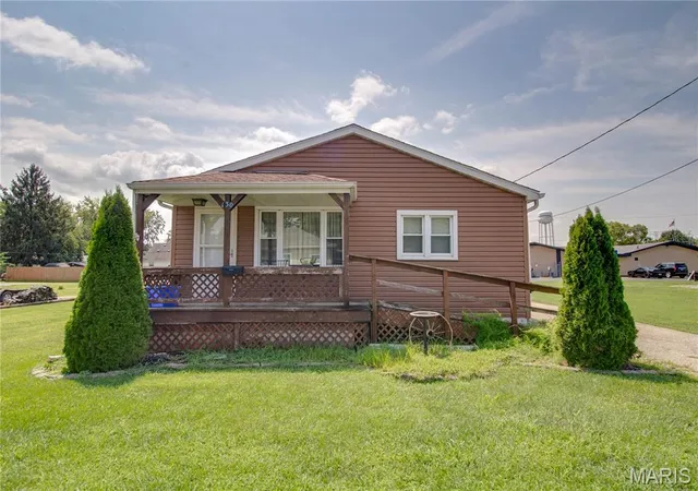 1st image of 130 W Maple St, Hartford, IL 62048 | MLS# MIS26050892