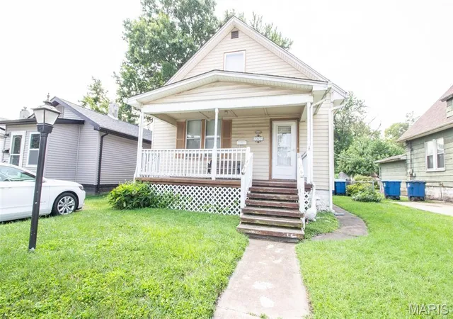 Photo 1 of Single family home for sale at 2322 Hodges Ave, Granite City, IL 62040 | MLS# MIS26050906 | Listing updated on 2026-08-10