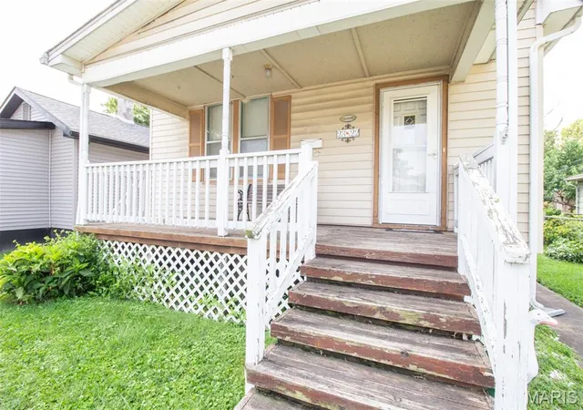 Photo 2 of Single family home for sale at 2322 Hodges Ave, Granite City, IL 62040 | MLS# MIS26050906 | Listing updated on 2026-08-10