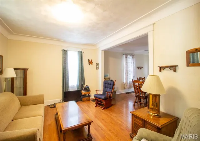 Photo 3 of Single family home for sale at 2322 Hodges Ave, Granite City, IL 62040 | MLS# MIS26050906 | Listing updated on 2026-08-10