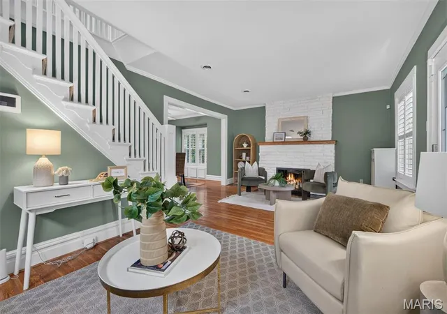 Photo 2 of Sale Pending at 722 Harvard Ave, Saint Louis, MO 63130 | MLS# MIS26050908 | Listing updated on 2026-09-30
