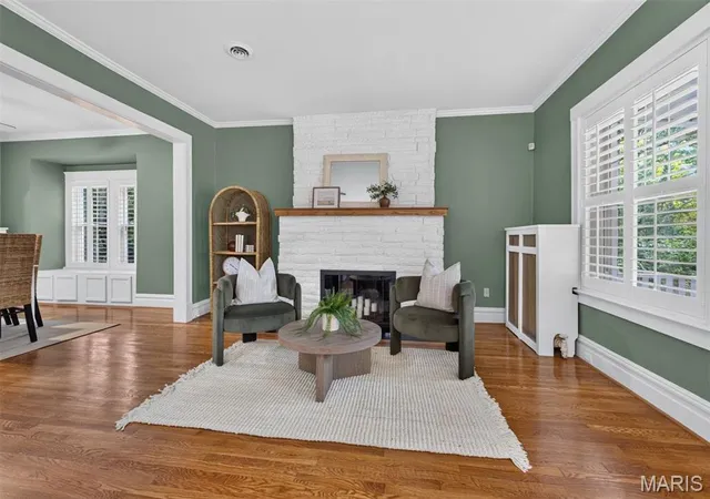 Photo 3 of Sale Pending at 722 Harvard Ave, Saint Louis, MO 63130 | MLS# MIS26050908 | Listing updated on 2026-09-30