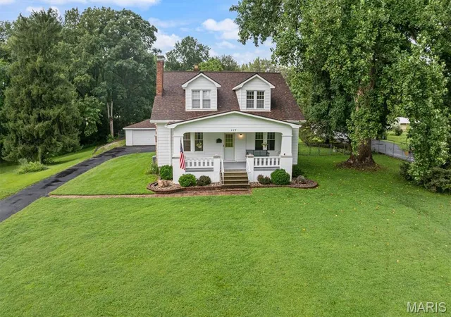 3rd image of 117 Wayland Ave, Troy, IL 62294 | MLS# MIS26050909