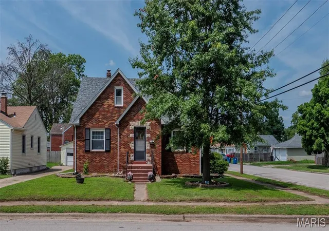 Photo 1 of Single family home for sale at 480 George St, Wood River, IL 62095 | MLS# MIS26050929 | Listing updated on 2026-09-07