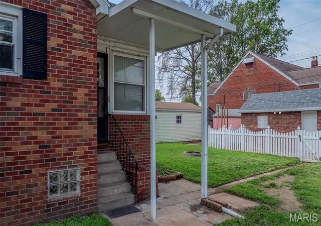 Photo 3 of Single family home for sale at 480 George St, Wood River, IL 62095 | MLS# MIS26050929 | Listing updated on 2026-09-07