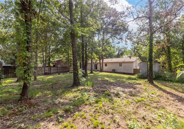 Photo 3 of Single family home for sale at 3338 Jimmy Ln, Poplar Bluff, MO 63901 | MLS# MIS26050931 | Listing updated on 2026-08-07
