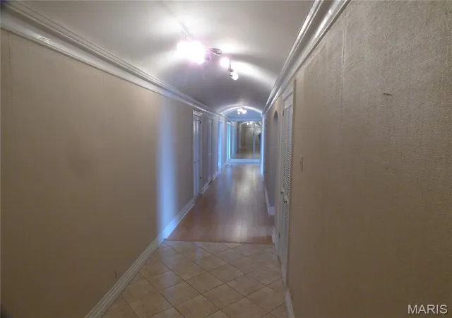 2nd image of 410 N Newstead Ave #15E, Saint Louis, MO 63108 | MLS# MIS26050934