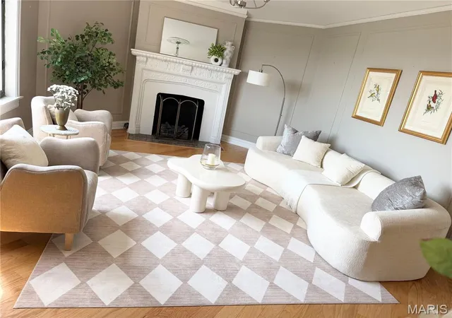 Photo 3 of Condo for sale at 410 N Newstead Ave #15E, Saint Louis, MO 63108 | MLS# MIS26050934 | Listing updated on 2026-09-14