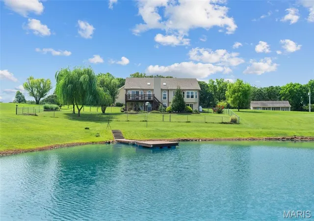 2nd image of 23507 Cabin Ridge Dr, Warrenton, MO 63383 | MLS# MIS26050936