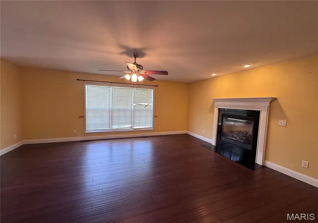 Photo 4 of Single family home for sale at 122 Pine Needle Dr, Wentzville, MO 63385 | MLS# MIS26050946 | Listing updated on 2026-10-05