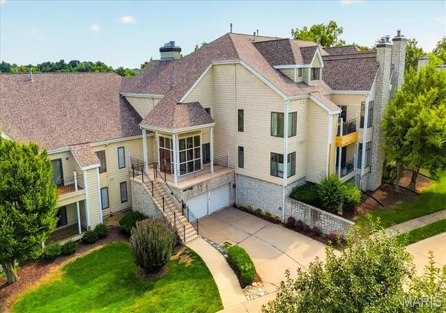 Photo 2 of Condo for sale at 1608 Lake Knoll Dr #1A, Lake Saint Louis, MO 63367 | MLS# MIS26050951 | Listing updated on 2026-09-03